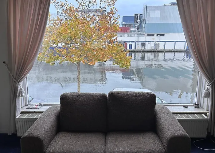 公寓 Zaanvilla 沃莫维尔